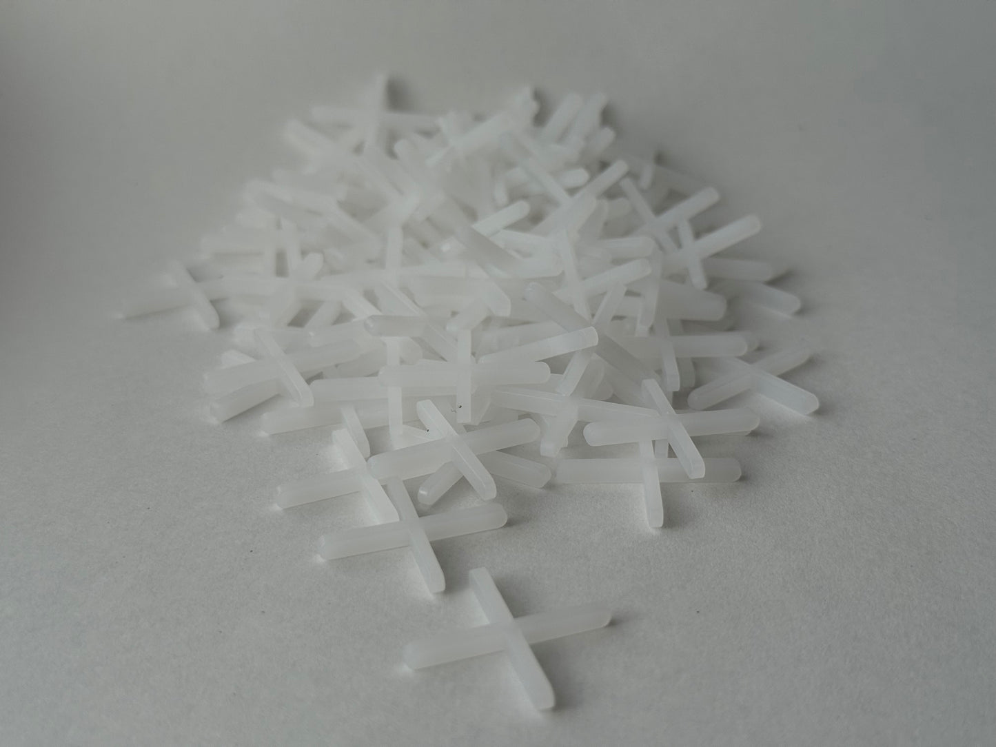 Razor Cross Spacers - 2mm - 500 Pieces
